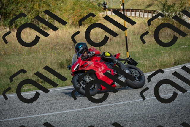 20250831114045-_5009405_am_