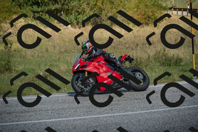 20250831114046-_5009407_am_