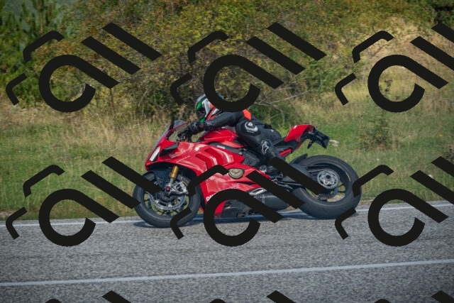 20250831114046-_5009408_am_