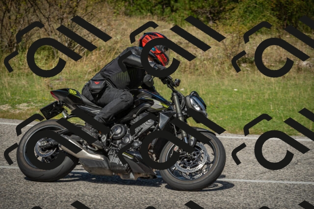 20250831114304-_5009443_am_