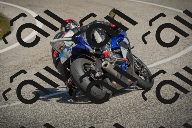 20250831115432-_5009703_am_