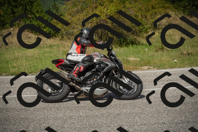 20250831123243-_5000495_am_