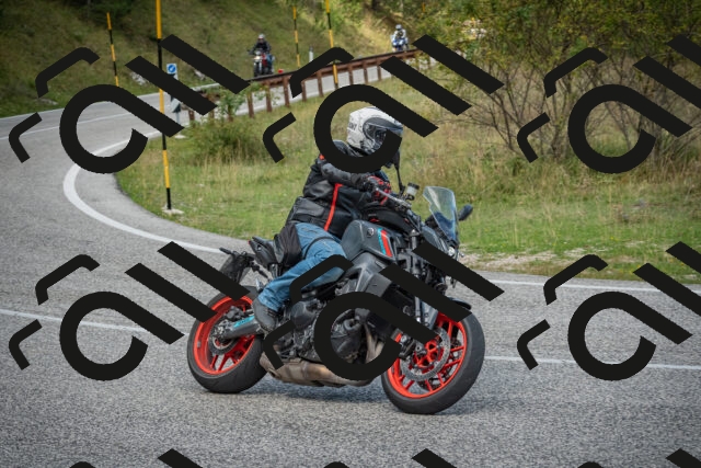 20250831123721-_5000579_am_