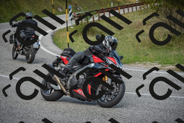 20250831123859-_5000608_am_