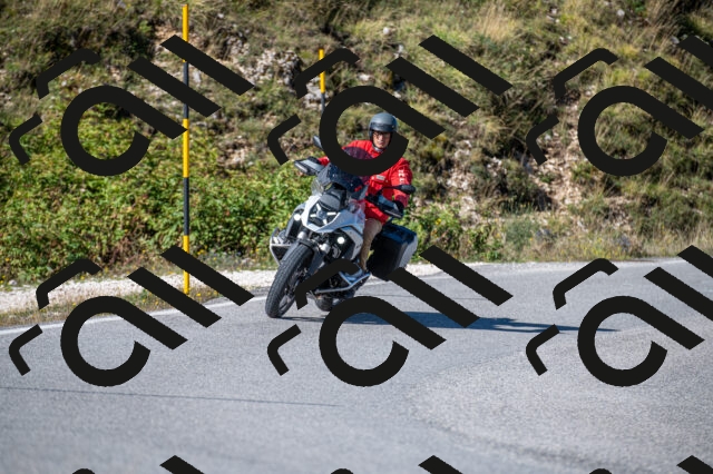 202508311005-M22_8000_m2_