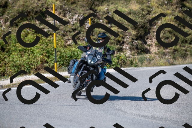 202508311013-M22_8004_m2_