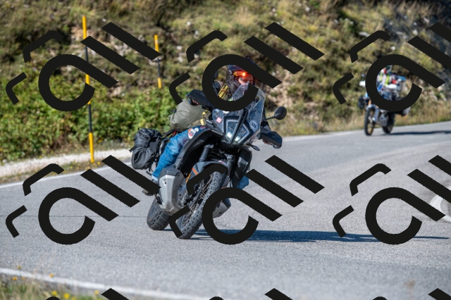 202508311014-M22_8005_m2_