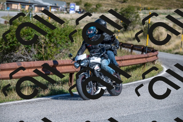 202508311015-M22_8011_m2_