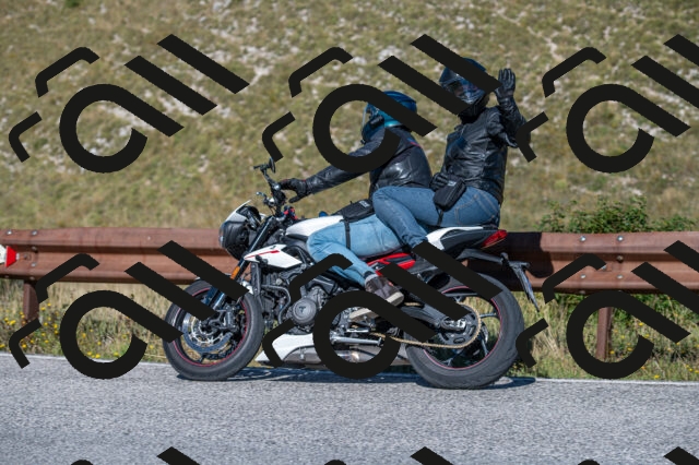 202508311015-M22_8014_m2_