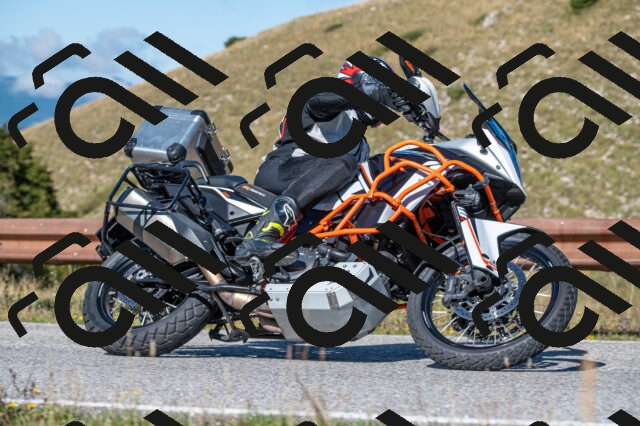 202508311015-M22_8021_m2_