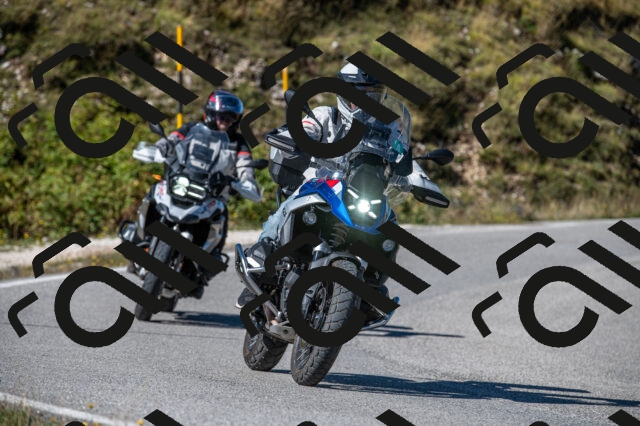 202508311040-M22_8039_m2_