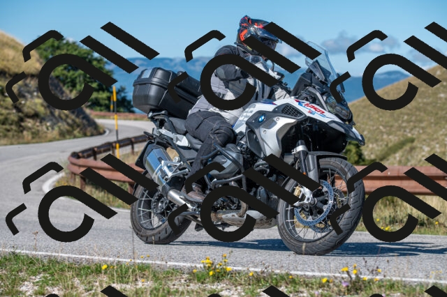 202508311040-M22_8043_m2_