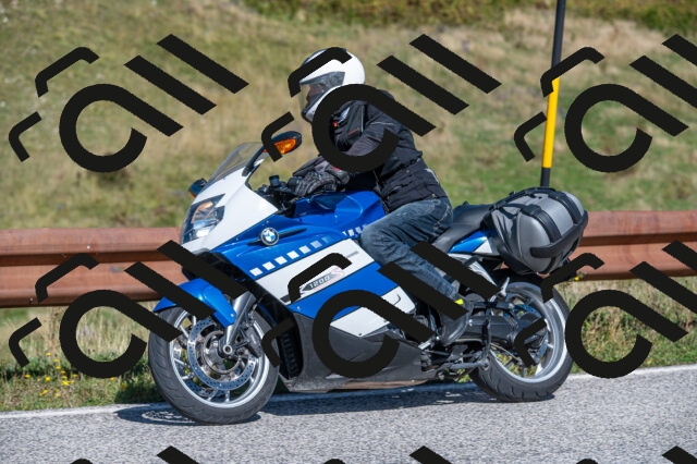 202508311044-M22_8047_m2_