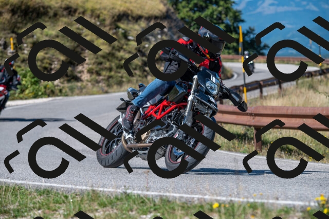 202508311044-M22_8053_m2_