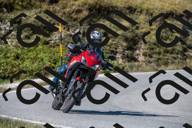 202508311047-M22_8067_m2_