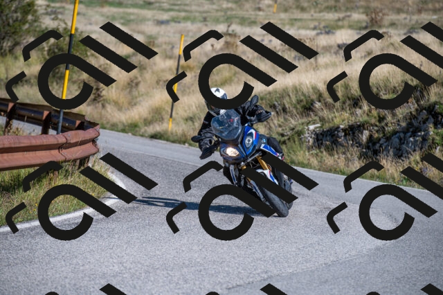 202508311048-M22_8072_m2_