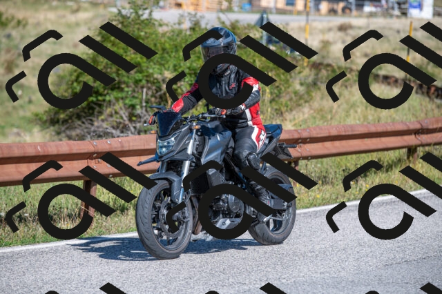 202508311049-M22_8076_m2_