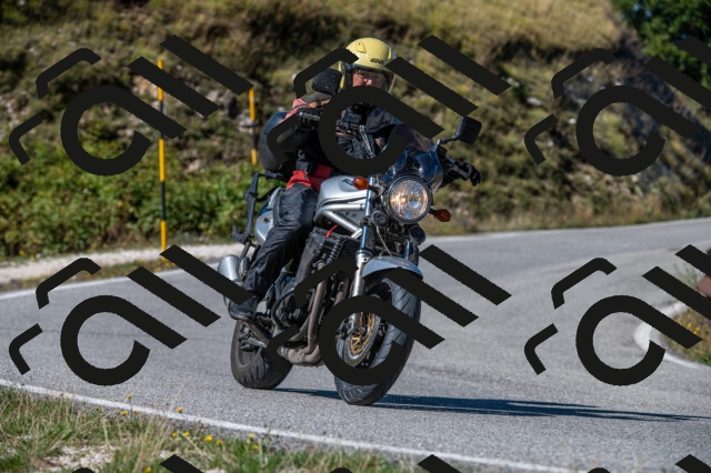 202508311050-M22_8079_m2_