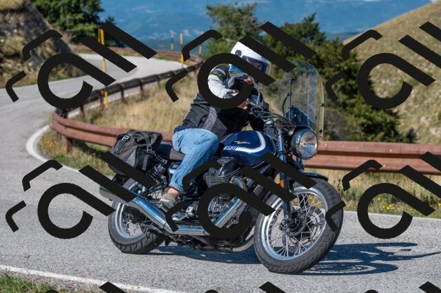 202508311052-M22_8082_m2_