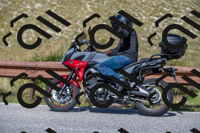 202508311100-M22_8104_m2_