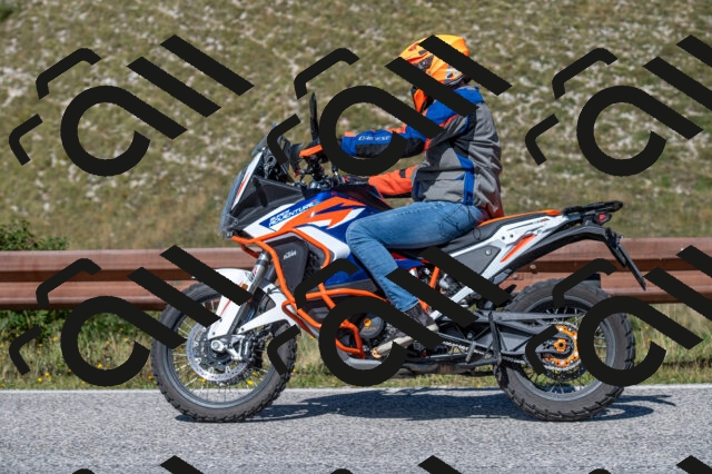 202508311118-M22_8131_m2_