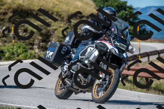 202508311119-M22_8142_m2_