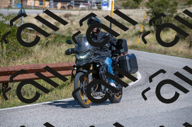 202508311121-M22_8147_m2_