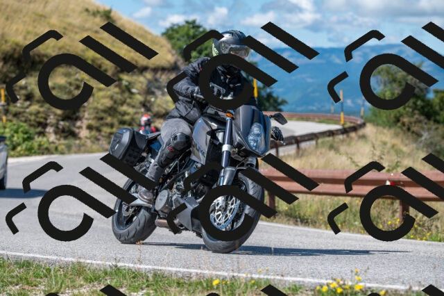 202508311144-M22_8207_m2_