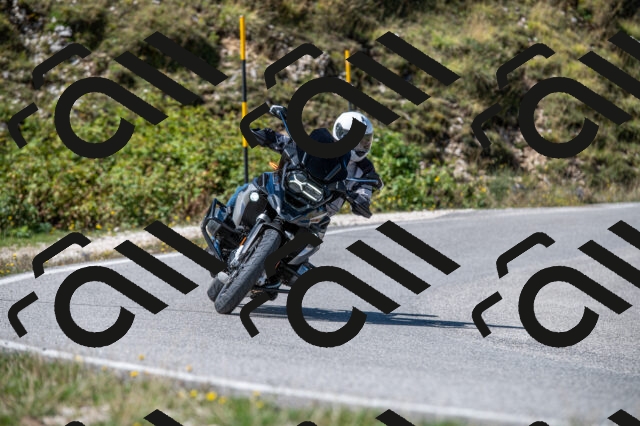 202508311145-M22_8226_m2_