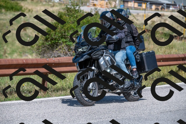 202508311147-M22_8242_m2_