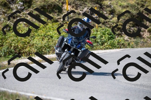 202508311157-M22_8284_m2_