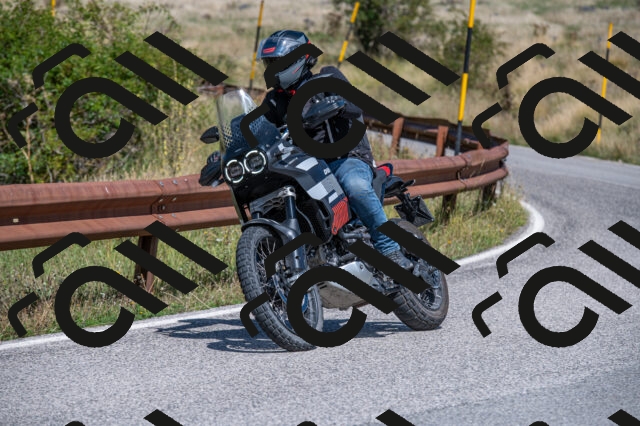 202508311205-M22_8322_m2_