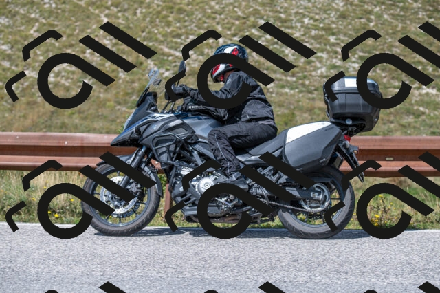 202508311226-M22_8418_m2_