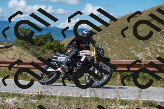 202508311237-M22_8464_m2_