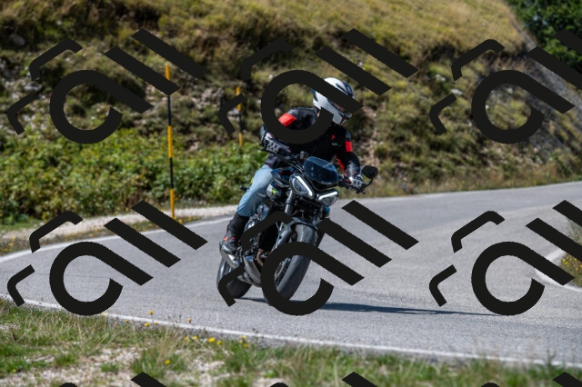 202508311238-M22_8487_m2_