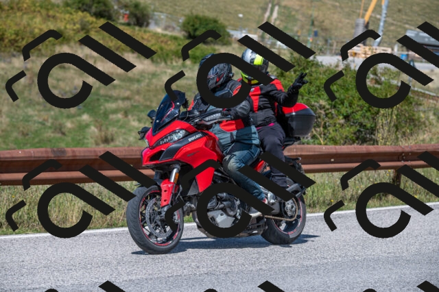 202508311247-M22_8518_m2_