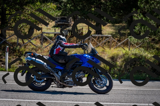 202508311034-DSC_8001_c2