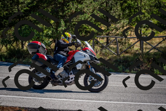 202508311042-DSC_8045_c2