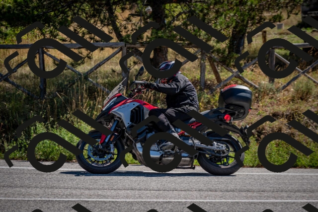 202508311055-DSC_8136_c2