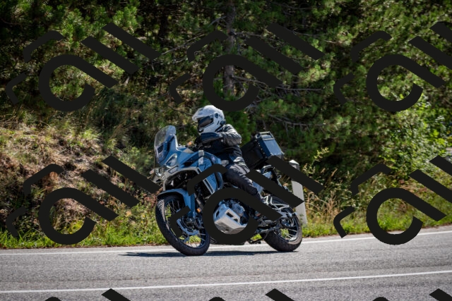 202508311059-DSC_8219_c2