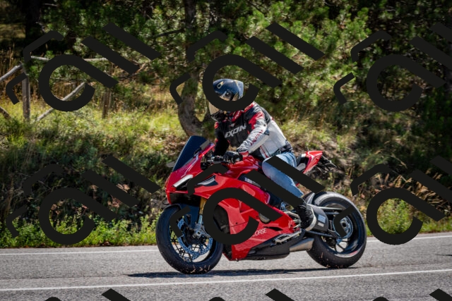 202508311118-DSC_8493_c2