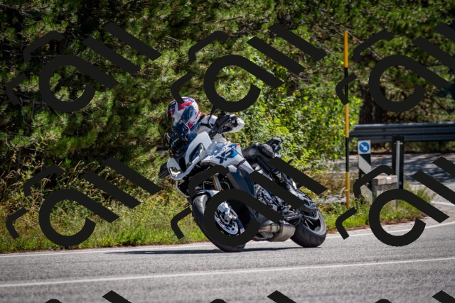 202508311143-DSC_8779_c2