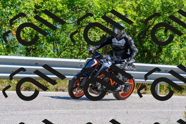 202508311102-R01_2971_r01_