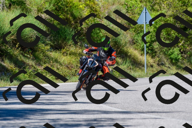 202508311111-R01_3066_r01_