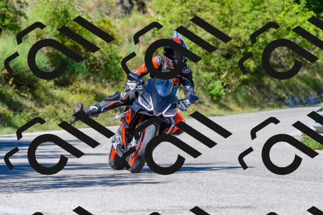 202508311111-R01_3074_r01_