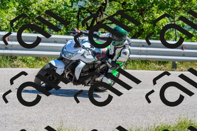 202508311113-R01_3110_r01_