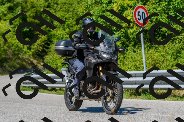 202508311114-R01_3146_r01_