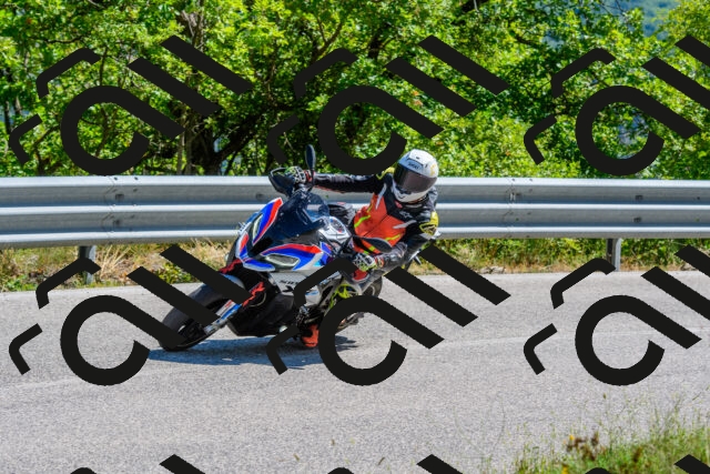 202508311119-R01_3205_r01_