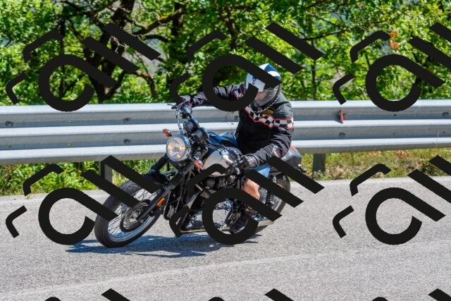 202508311128-R01_3246_r01_