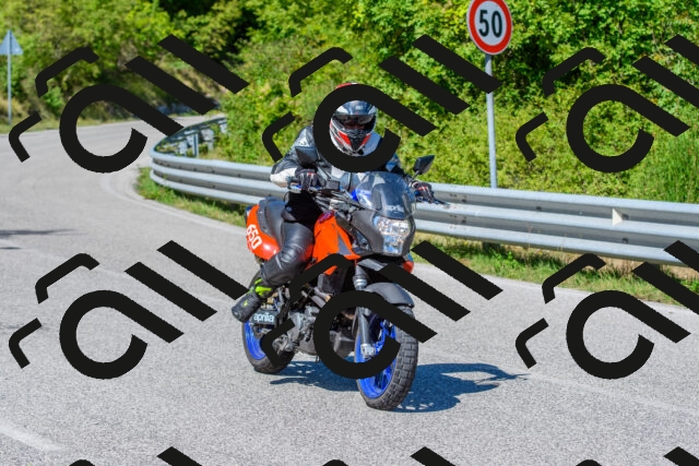 202508311128-R01_3256_r01_